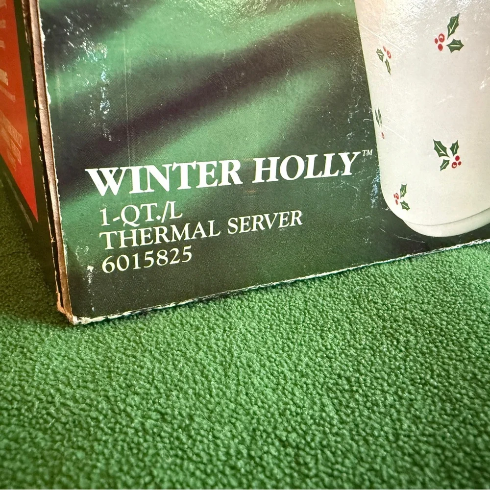 Festive Corelle Compatibles Winter Holly Thermal Server